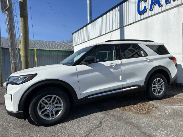 Ford Explorer Active 2025