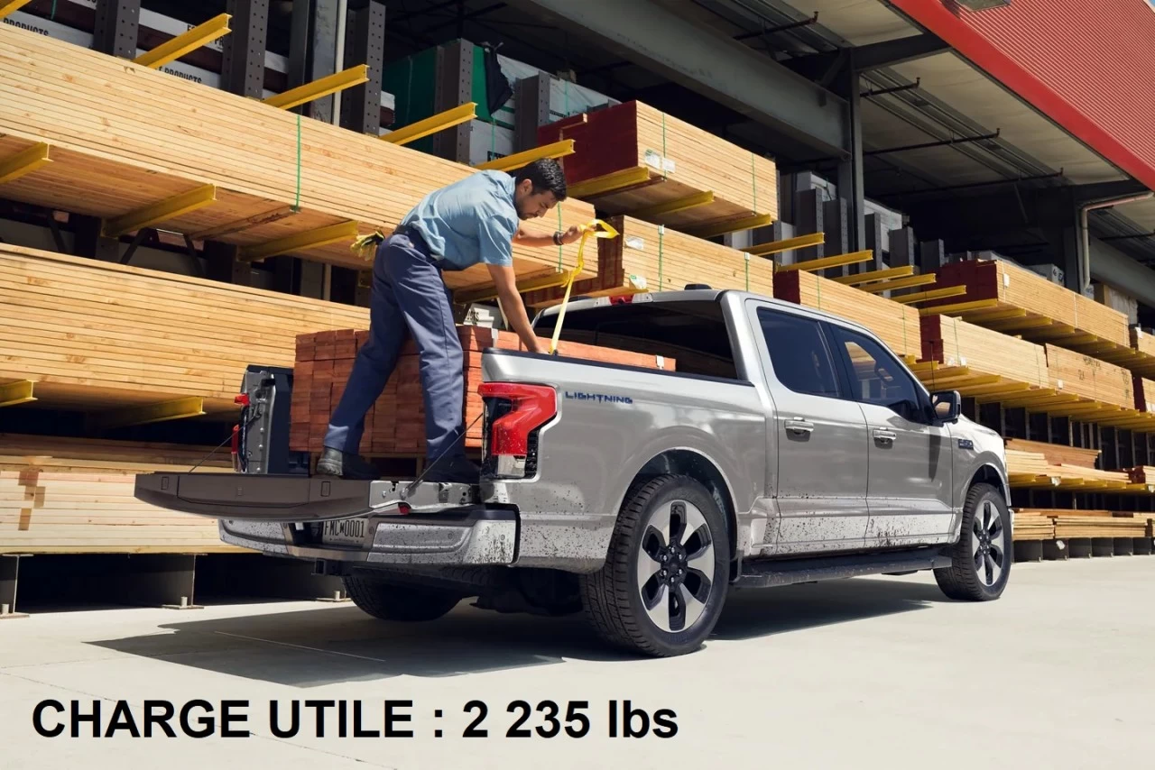 2024 Ford F-150 Lightning Lariat 4x4 https://www.st-norbertford.com/resize/b990ff35b810a3abc0cc817b2ca24889-1