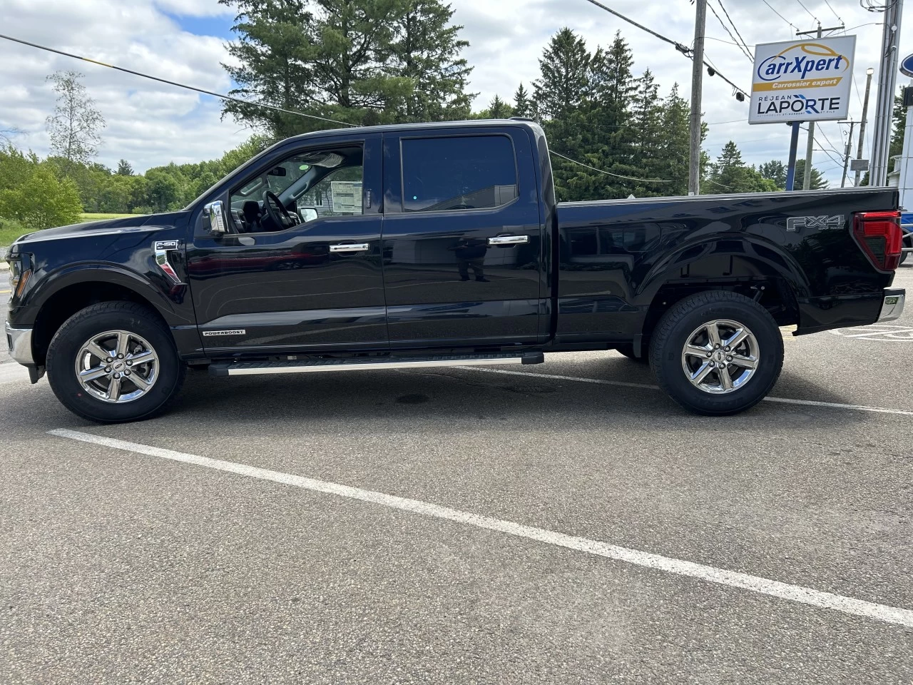 2024 Ford F-150 XLT Main Image