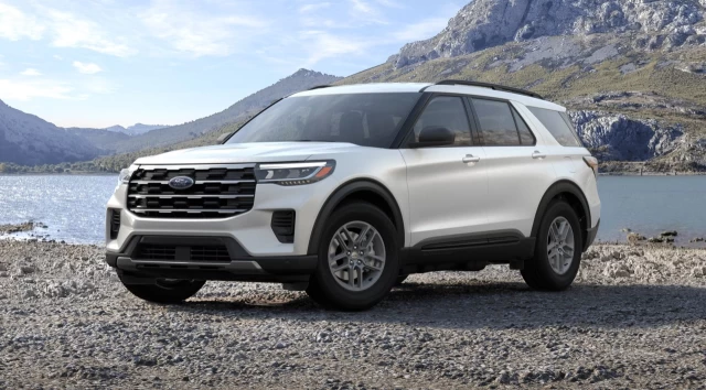 Ford Explorer Active 2025