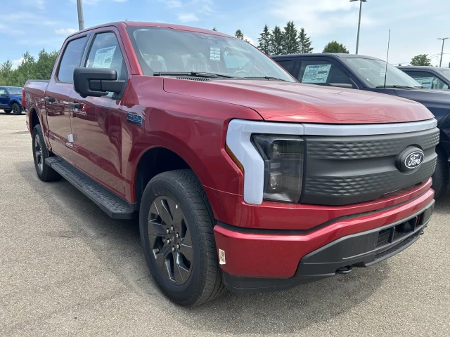 Ford F-150 Lightning XLT 2024