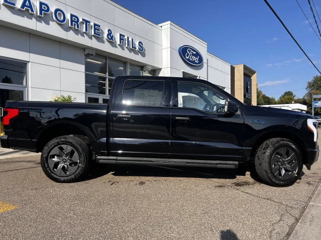 Ford F-150 Lightning XLT 4x4 2024