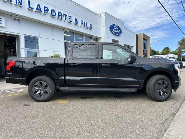 Ford F-150 Lightning XLT 4x4 2024