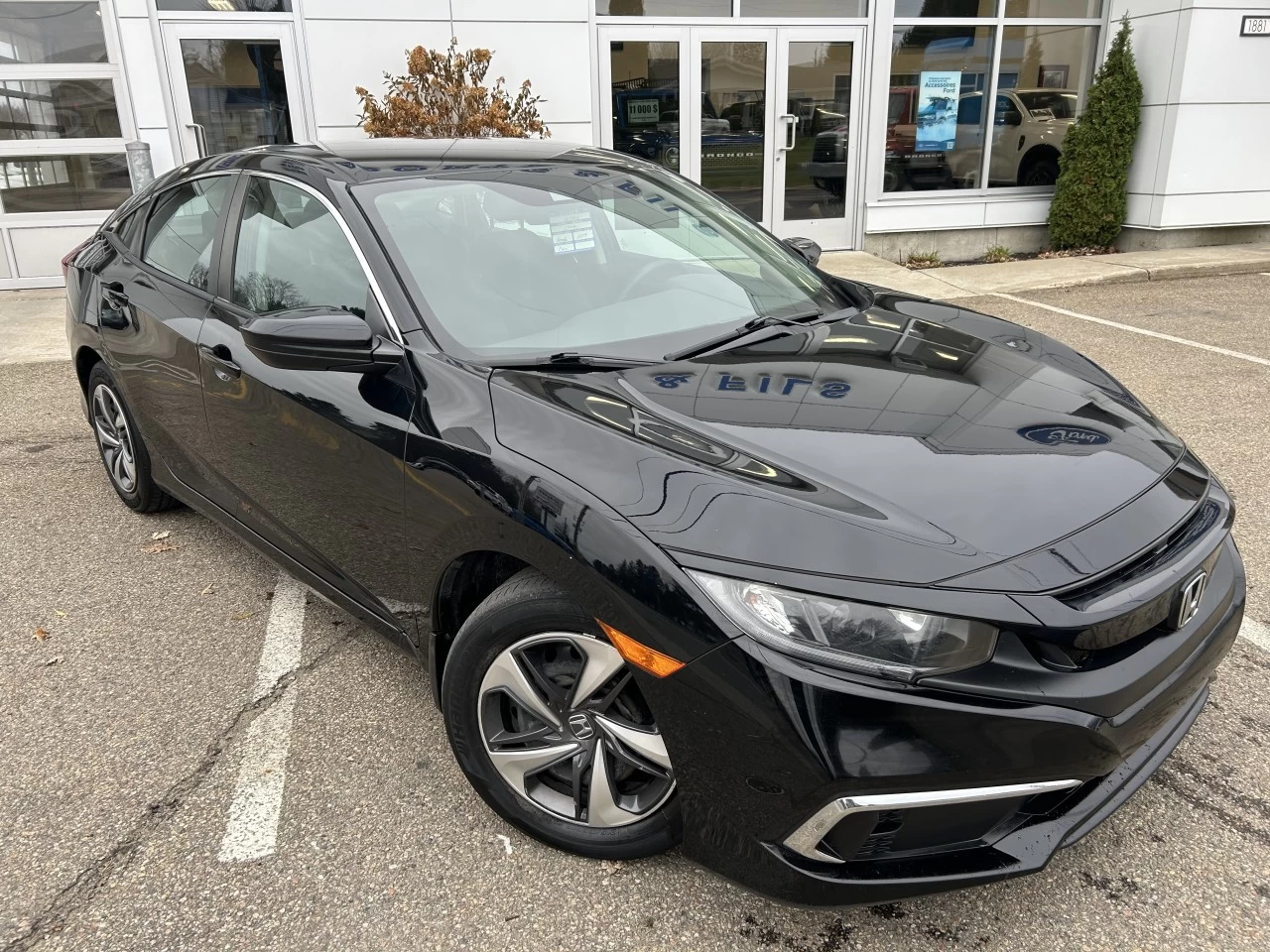 2019 Honda Civic LX Image principale