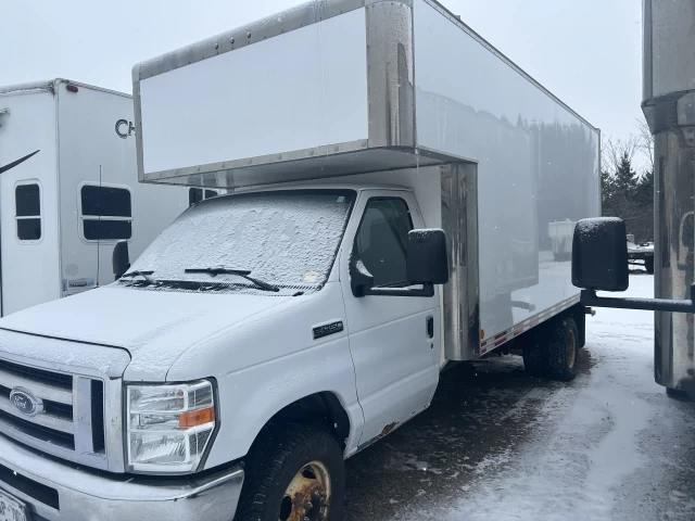 Ford Coupé Econoline Commercial E-450 Super Duty DRW 2017