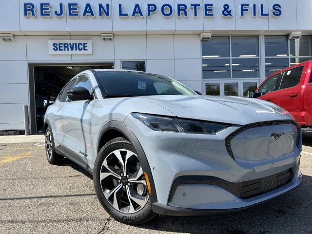 Ford Mustang Mach-E SELECT AWD 2024