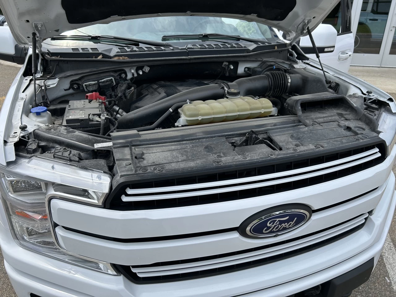 2019 Ford F-150 LARIAT Image principale