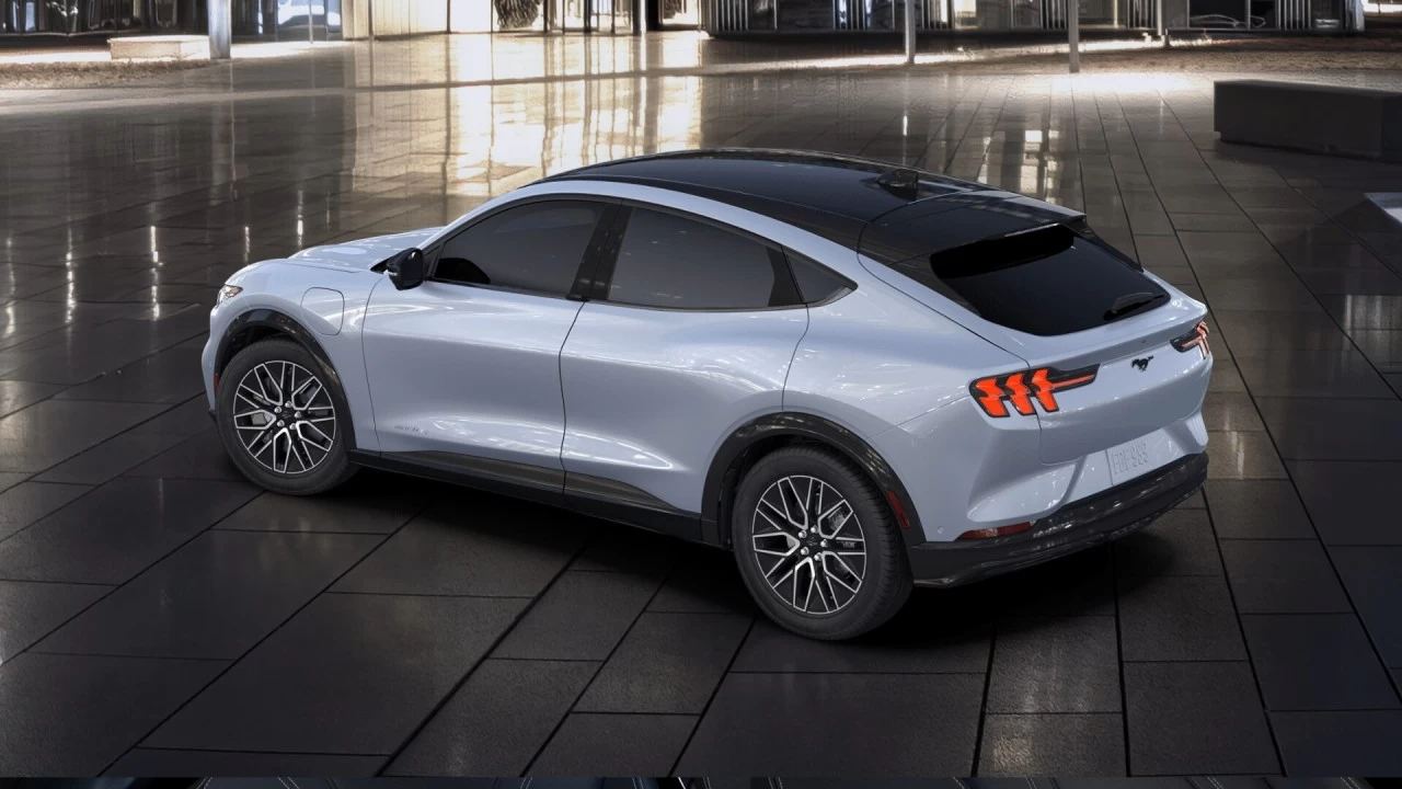 2024 Ford Mustang Mach-E Premium AWD Image principale