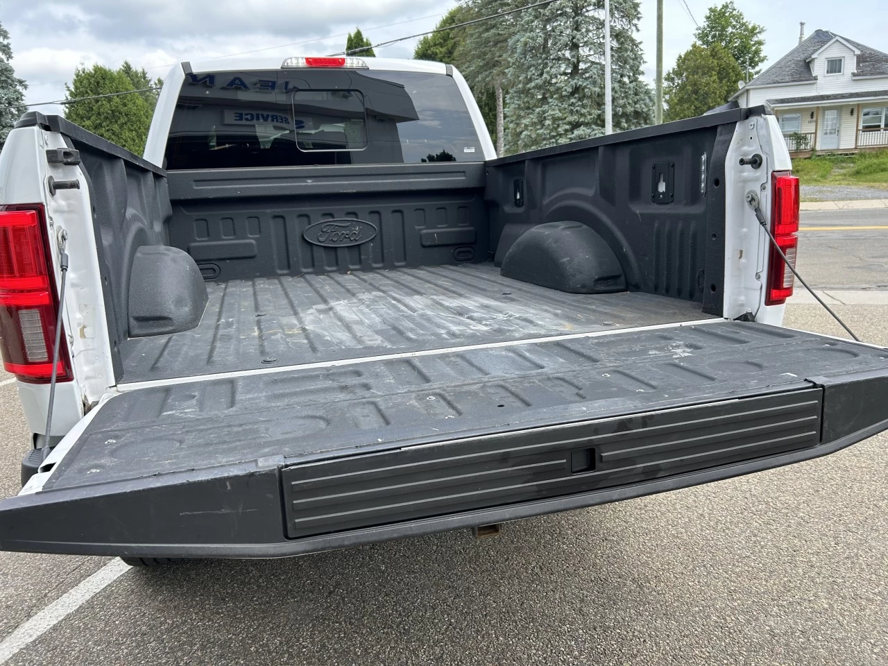 2019 Ford F-150 LARIAT Image principale