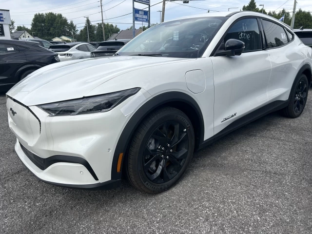 Ford Mustang Mach-E Select AWD 2024