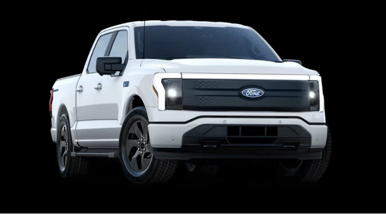 2024 Ford F-150 Lightning FLASH 4x4 https://www.st-norbertford.com/resize/b990ff35b810a3abc0cc817b2ca24889-1