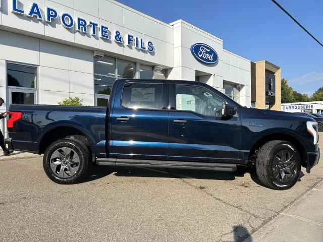 Ford F-150 Lightning XLT 4x4 2024