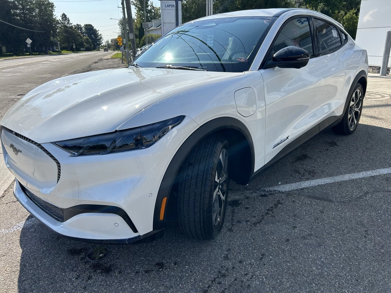 2024 Ford Mustang Mach-E Select AWD https://www.st-norbertford.com/resize/b990ff35b810a3abc0cc817b2ca24889-1