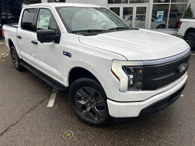 Ford F-150 Lightning XLT 2024