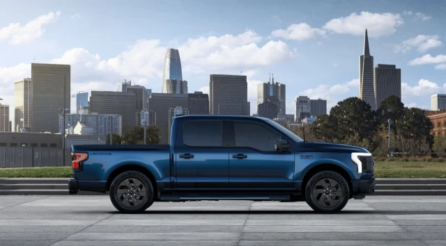 Ford F-150 Lightning XLT 2024