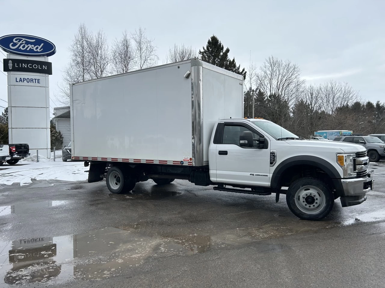 2017 Ford Super Duty F-550 DRW XLT Main Image