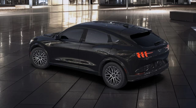 Ford Mustang Mach-E Premium AWD 2024