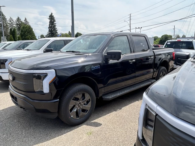 Ford F-150 Lightning XLT 2024