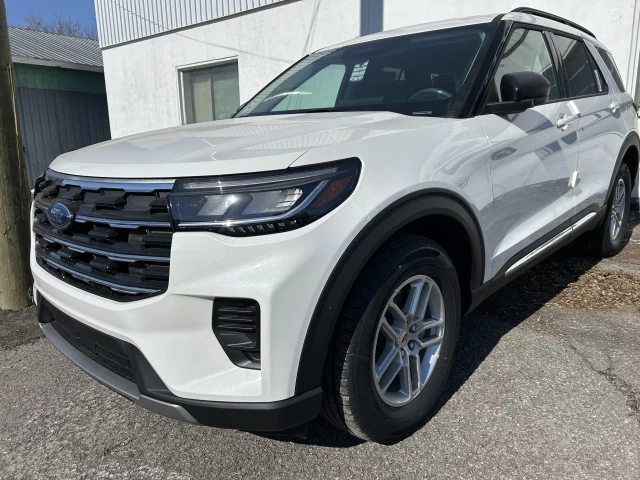 Ford Explorer Active 2025