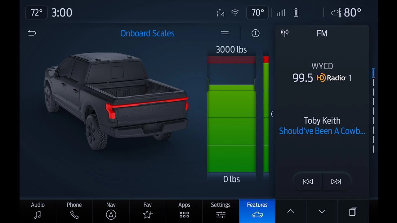 2024 Ford F-150 Lightning LARIAT https://www.st-norbertford.com/resize/b990ff35b810a3abc0cc817b2ca24889-1