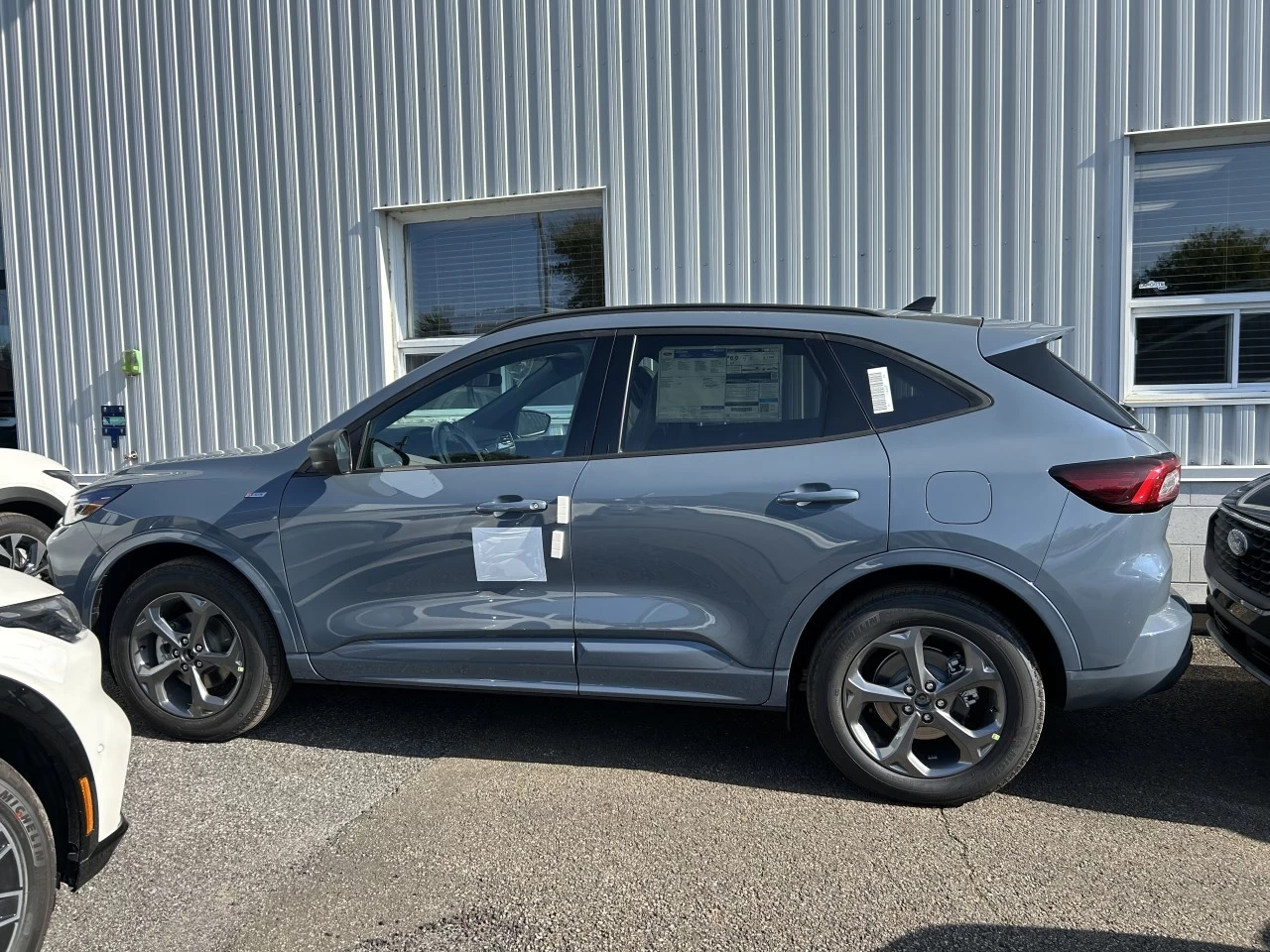 2024 Ford Escape ST-Line AWD Main Image