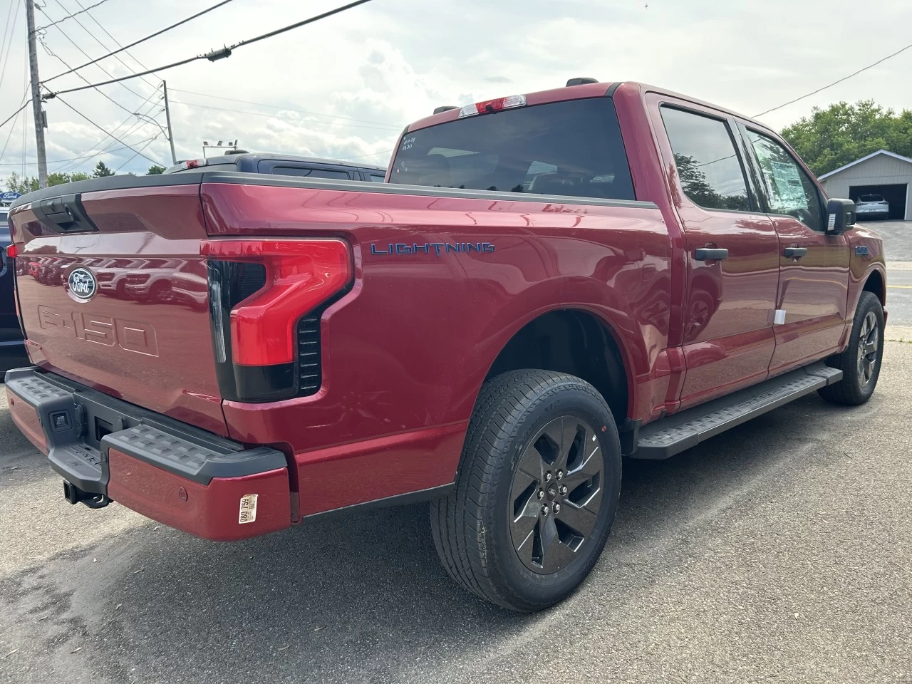 2024 Ford F-150 Lightning XLT https://www.st-norbertford.com/resize/b990ff35b810a3abc0cc817b2ca24889-1