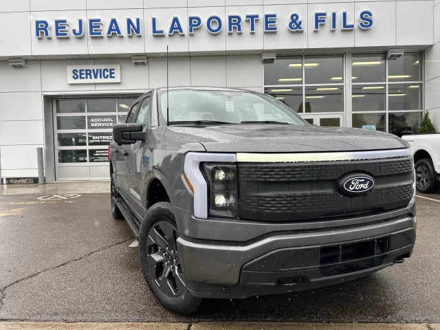 Ford F-150 Lightning XLT 311A 2024