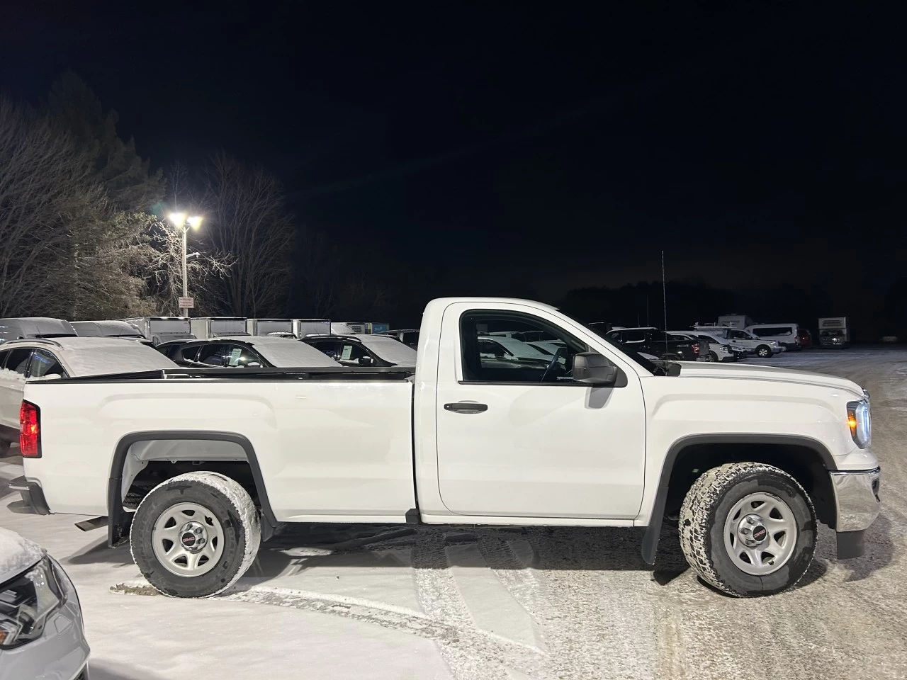 2016 GMC Sierra 1500 2WD Reg Cab Image principale