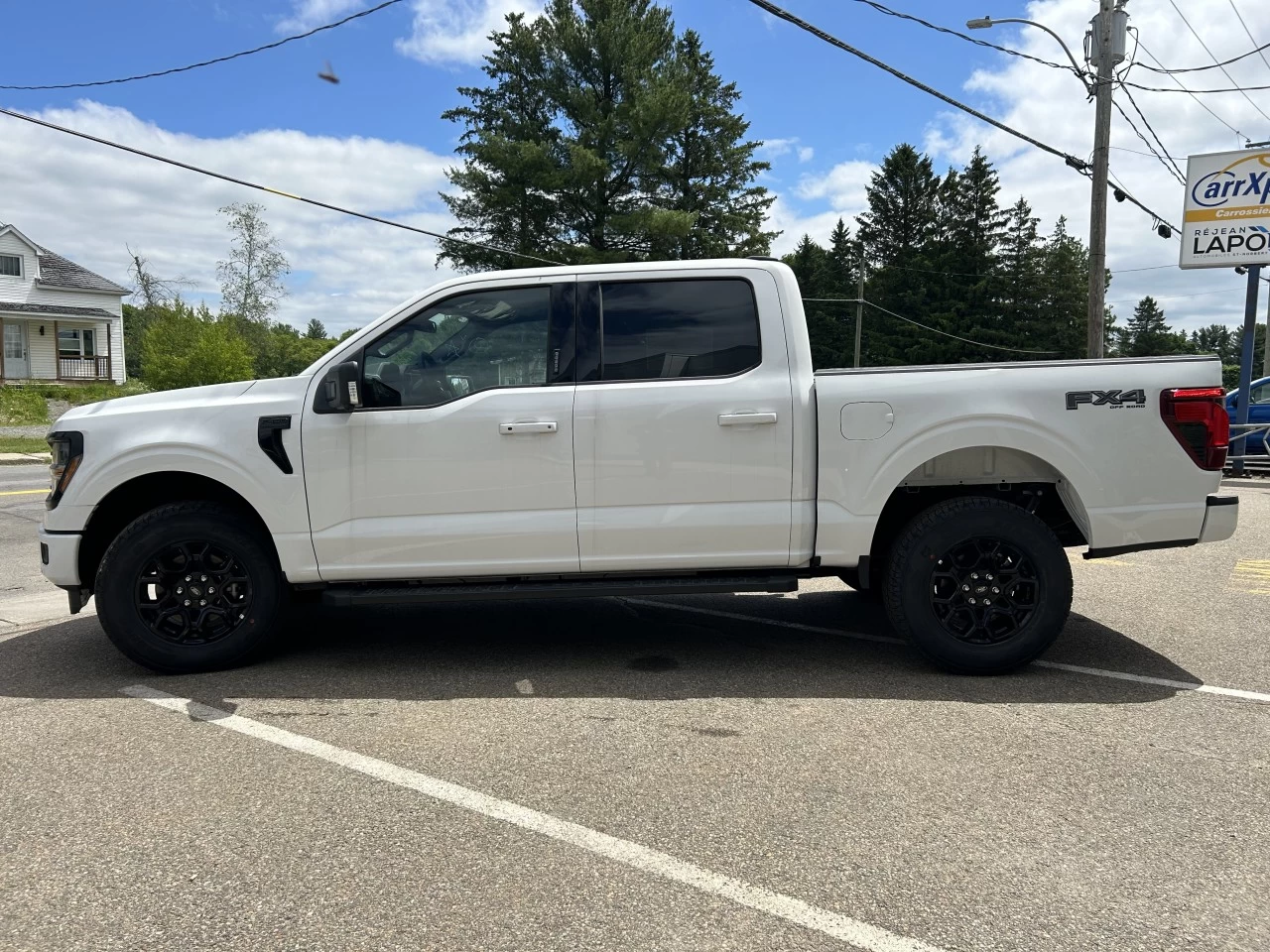 2024 Ford F-150 XLT Main Image