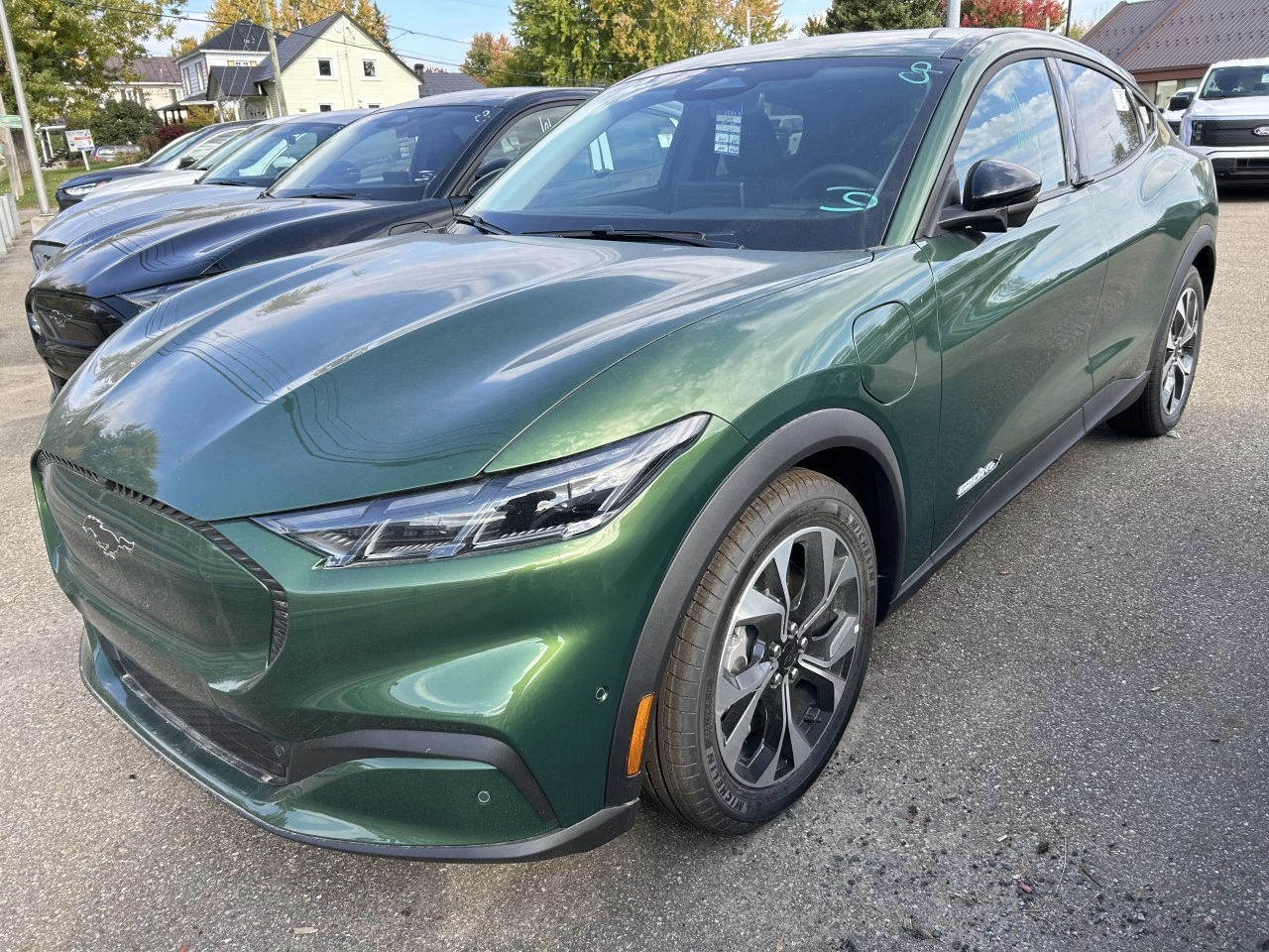 2024 Ford Mustang Mach-E Select AWD Image principale