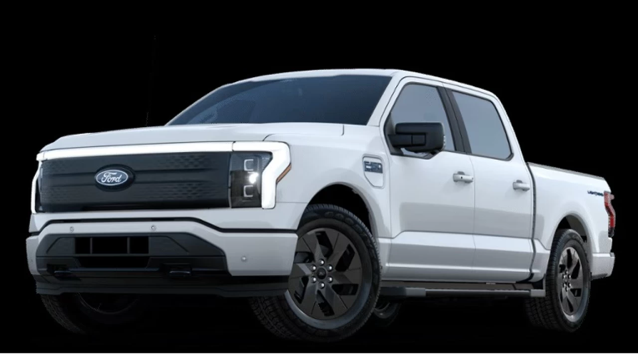 2024 Ford F-150 Lightning FLASH 4x4 https://www.st-norbertford.com/resize/b990ff35b810a3abc0cc817b2ca24889-1