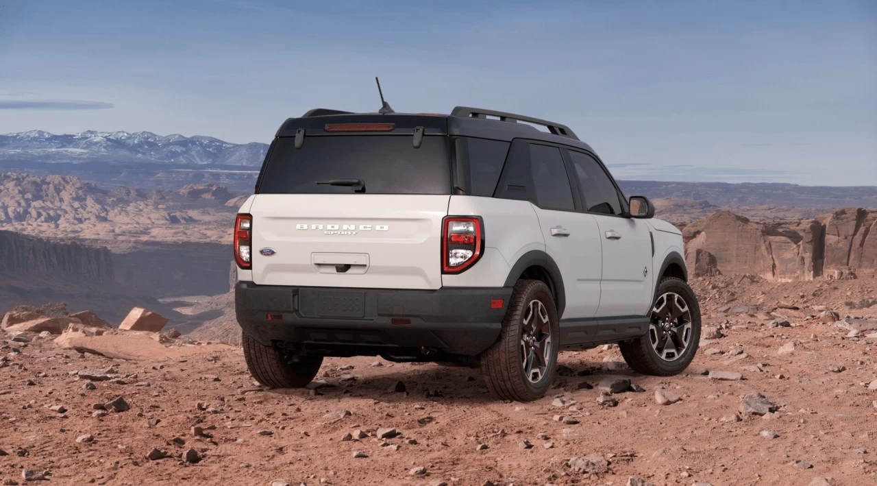 2024 Ford Bronco Sport Outer Banks 4WD Image principale