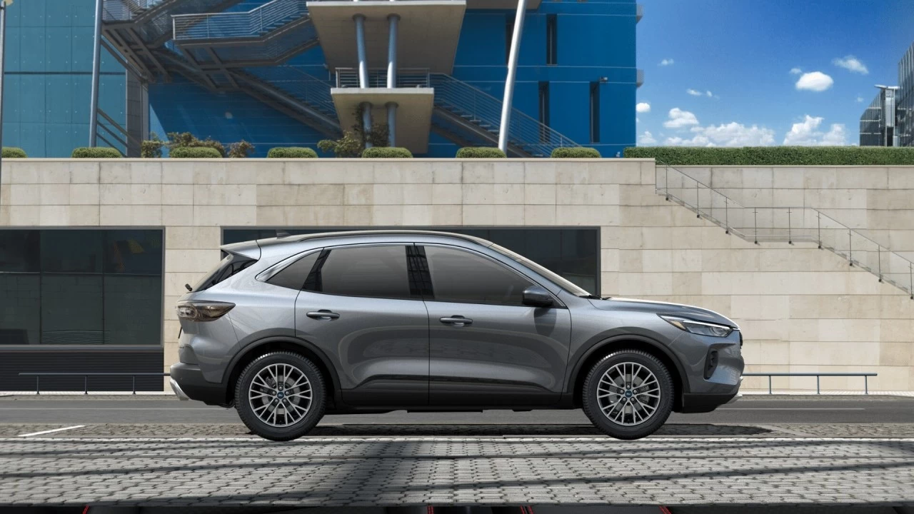 2024 Ford Escape PHEV Main Image