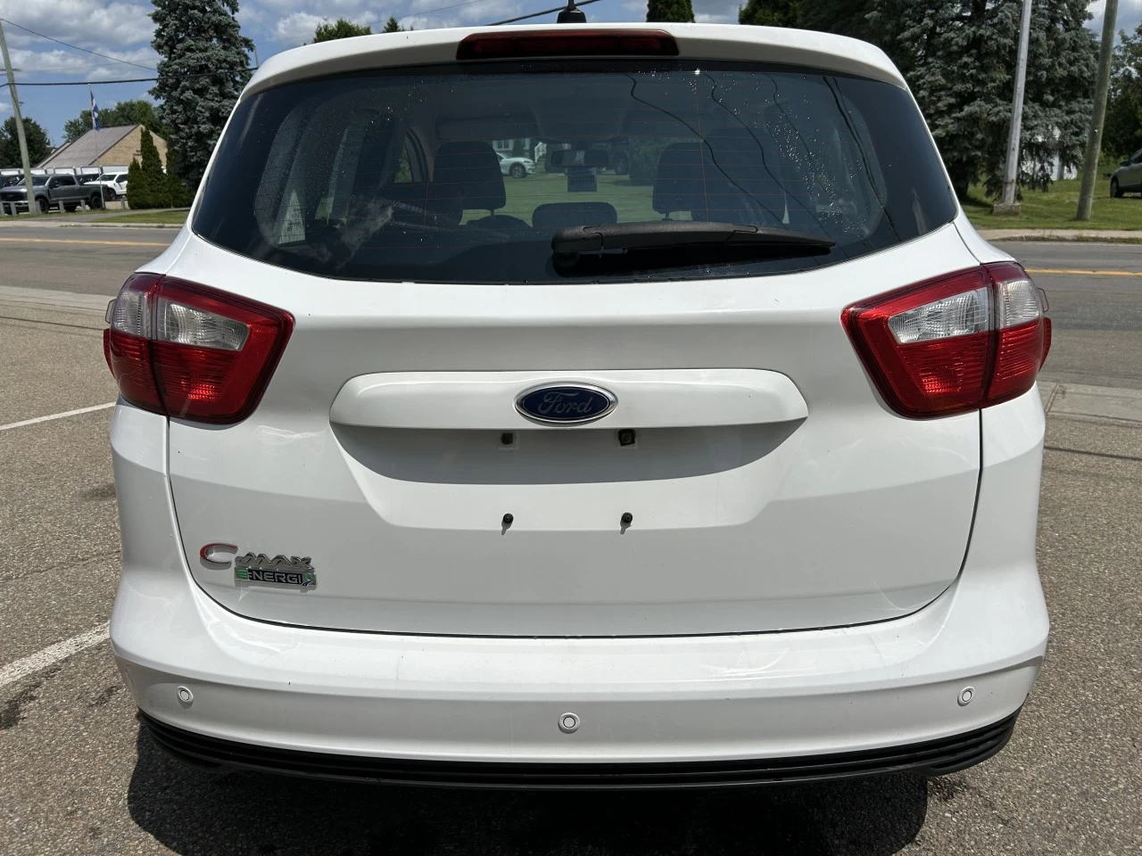 2014 Ford C-Max Énergie SEL https://www.st-norbertford.com/resize/b990ff35b810a3abc0cc817b2ca24889-1