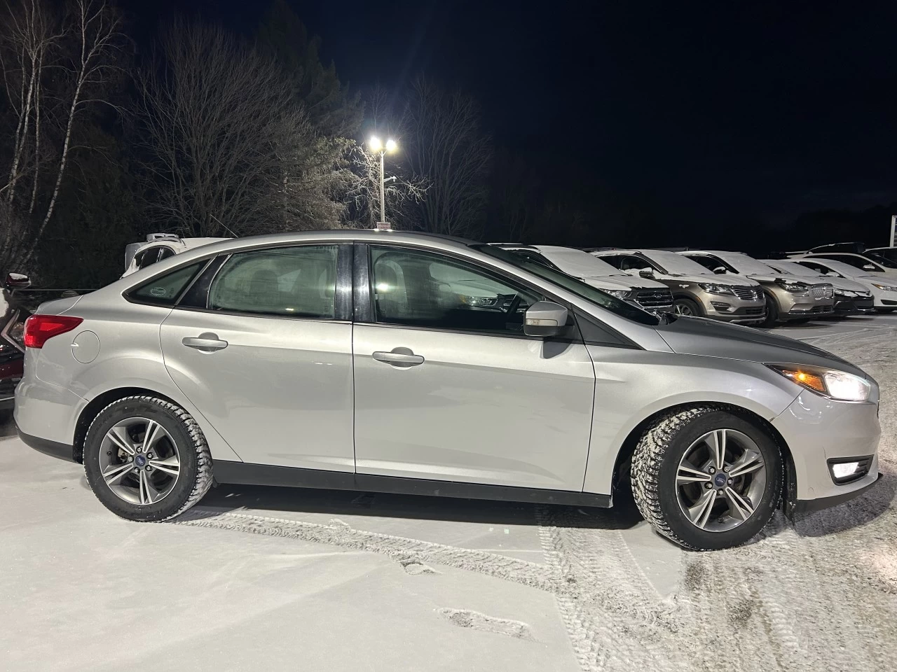 2017 Ford Focus SE Main Image