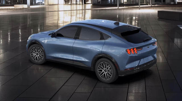 Ford Mustang Mach-E PREMIUM AWD 2024