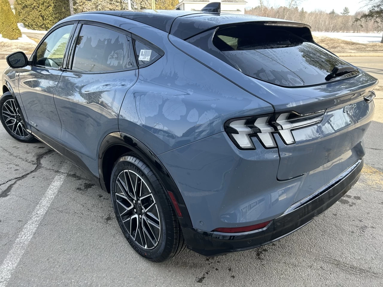 2024 Ford Mustang Mach-E PREMIUM AWD https://www.st-norbertford.com/resize/b990ff35b810a3abc0cc817b2ca24889-1