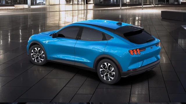 Ford Mustang Mach-E SELECT AWD 2024