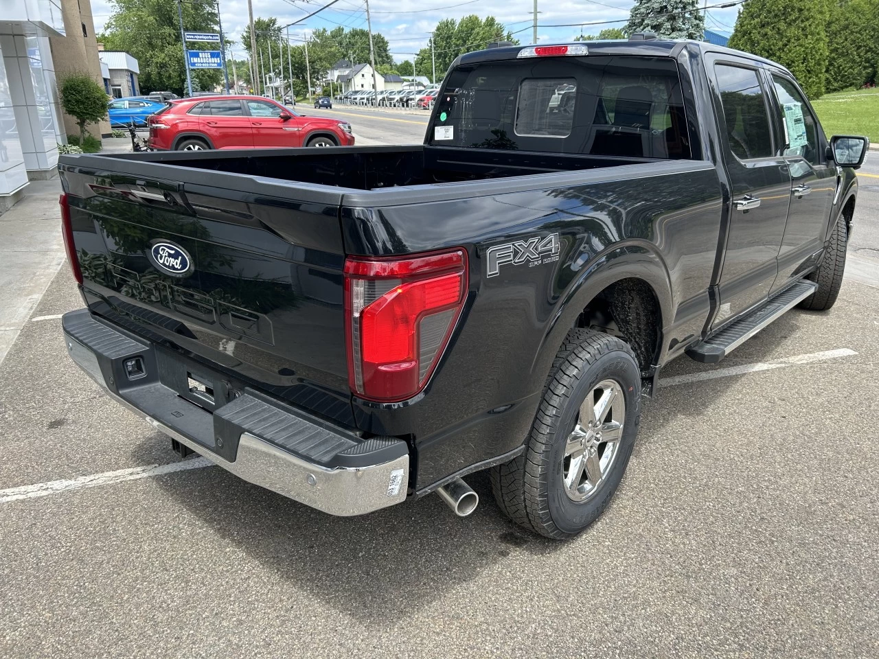 2024 Ford F-150 XLT Main Image