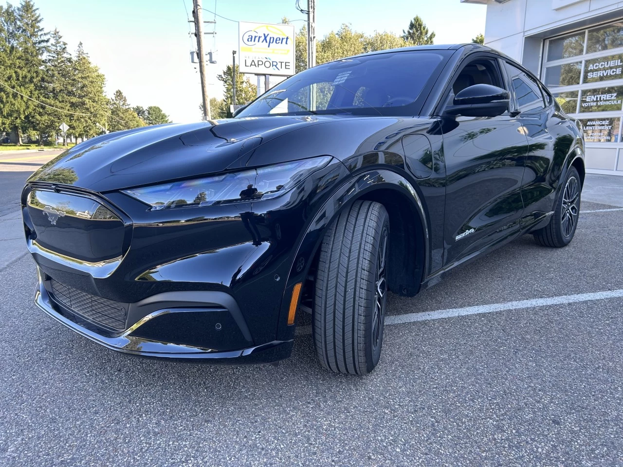 2024 Ford Mustang Mach-E Premium AWD https://www.st-norbertford.com/resize/b990ff35b810a3abc0cc817b2ca24889-1