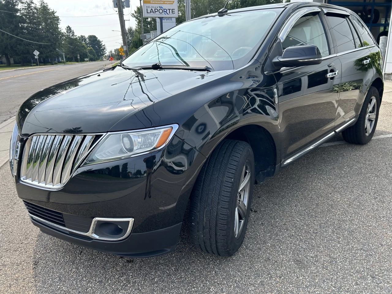 2014 Lincoln MKX AWD 4dr Main Image