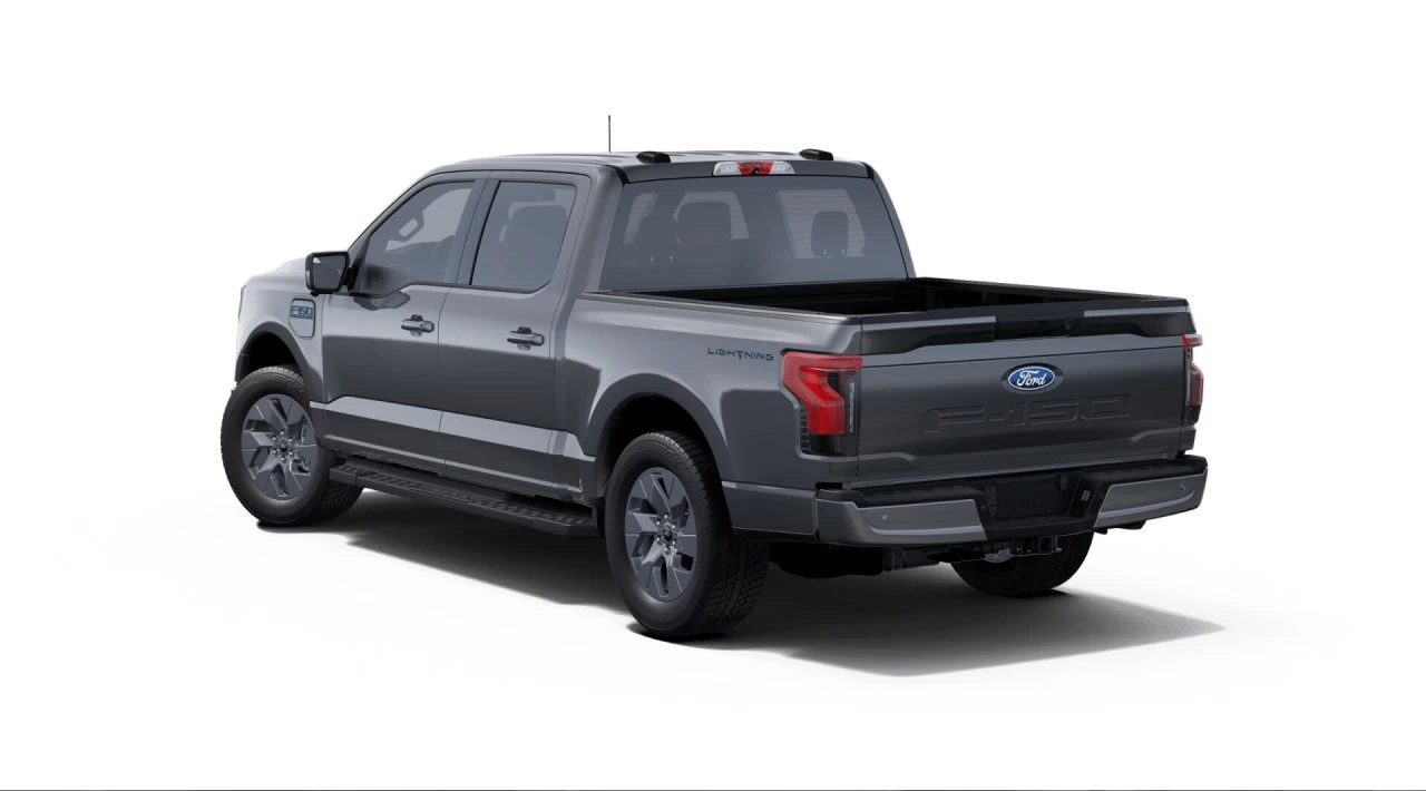 2025 Ford F-150 Lightning FLASH https://www.st-norbertford.com/resize/b990ff35b810a3abc0cc817b2ca24889-1