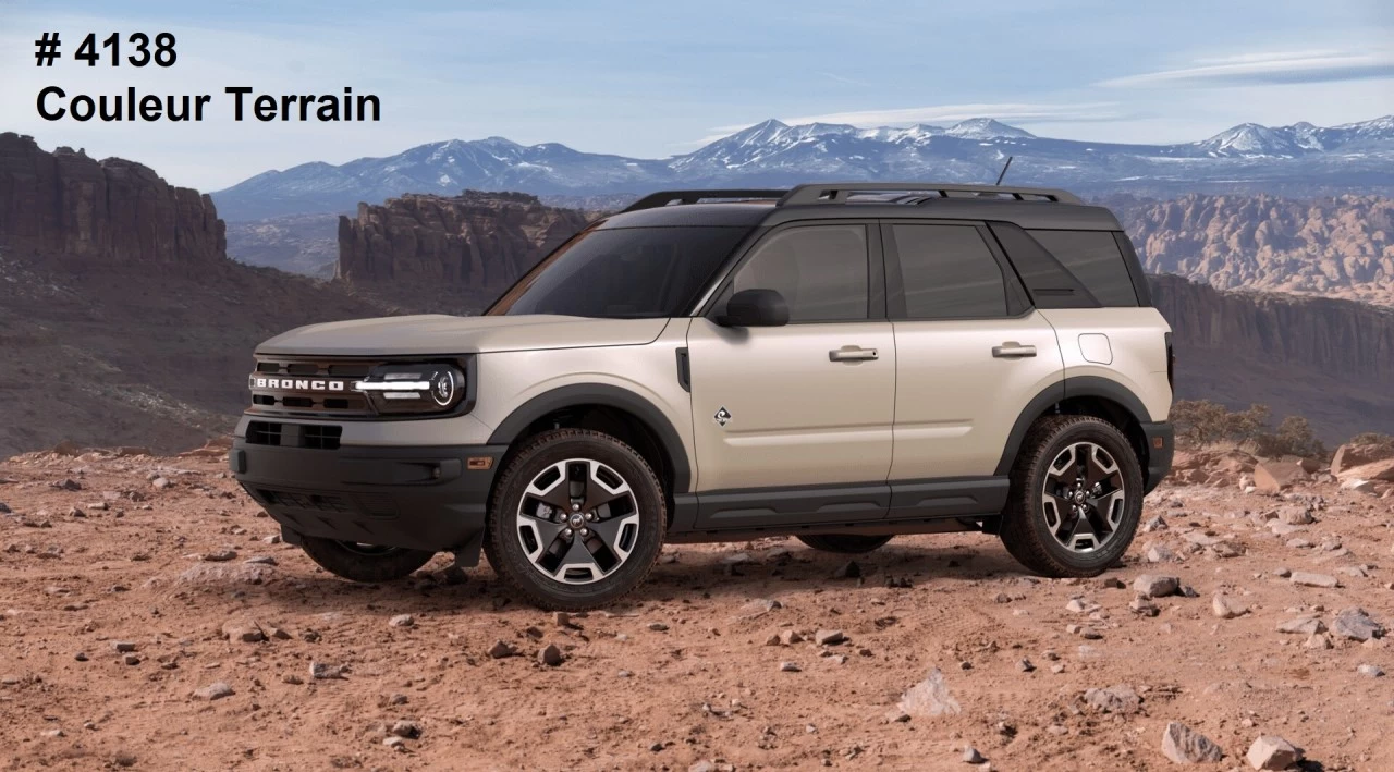 2024 Ford Bronco Sport Outer Banks Main Image