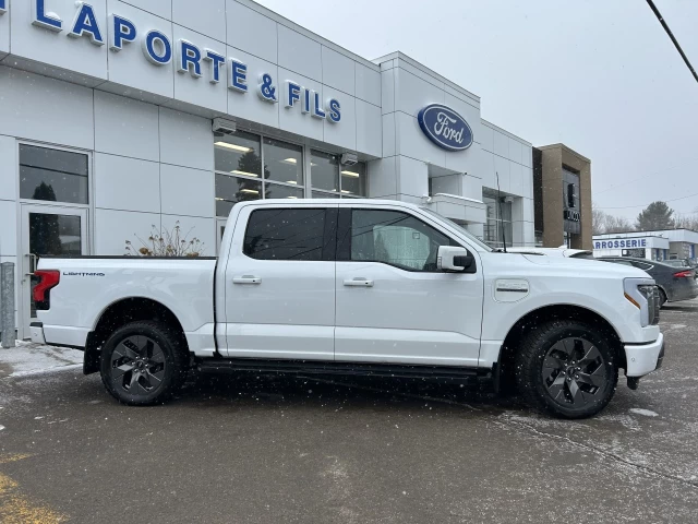 Ford F-150 Lightning Lariat 2023