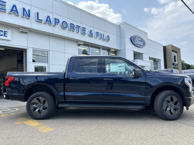 Ford F-150 Lightning XLT 2024