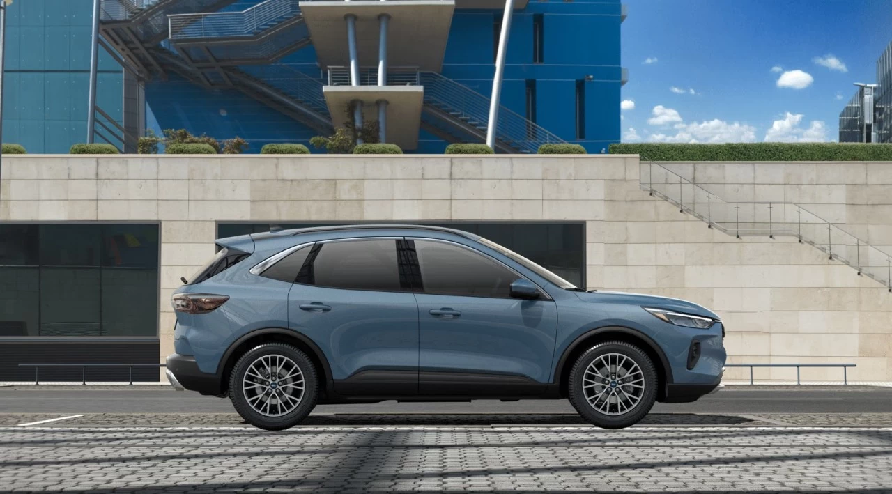 2025 Ford Escape PHEV Main Image