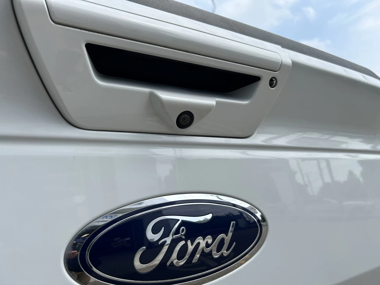 2019 Ford F-150 LARIAT Image principale