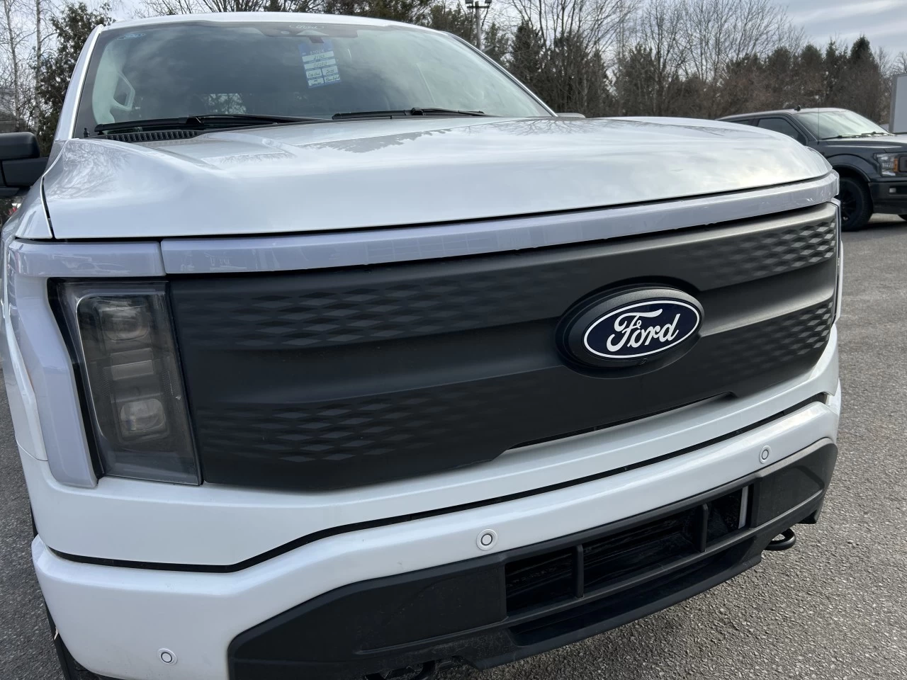 2025 Ford F-150 Lightning FLASH https://www.st-norbertford.com/resize/b990ff35b810a3abc0cc817b2ca24889-1