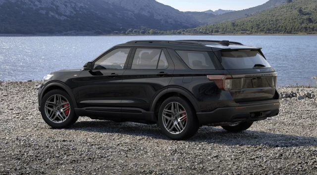 Ford Explorer ST-Line 2025