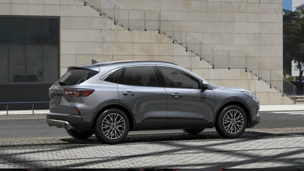 2024 Ford Escape PHEV Main Image